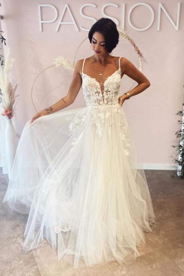 Elegant Spaghetti-Strap Lace Beach Wedding Dress Beach Bridal Gowns