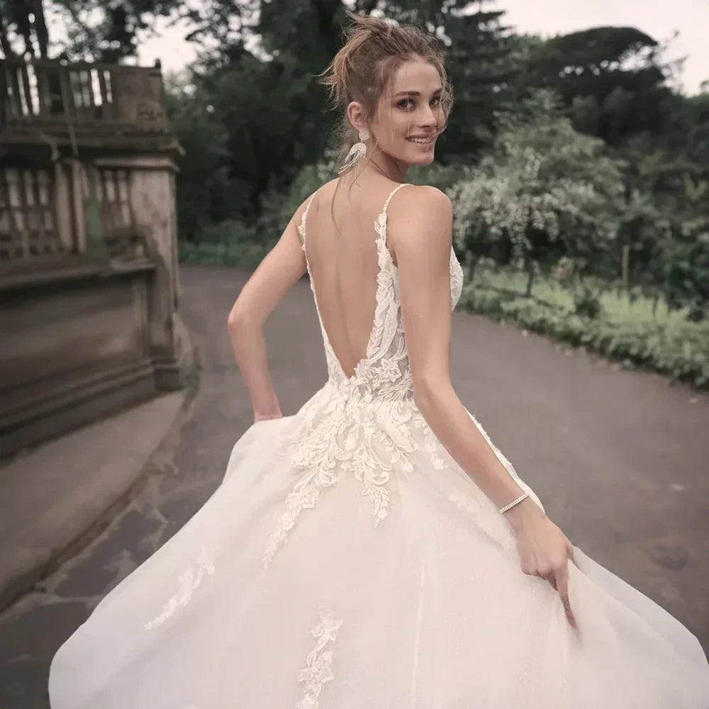 Elegant Wedding Dresses For Woman Popular Summer A-line V-Neck Sleeveless Appliques Open Back Vestidos De Novia (ZD14126)