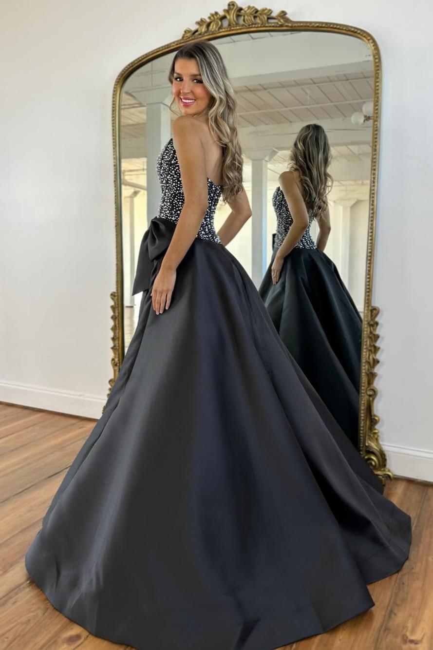 Luxurious A Line Strapless Black Satin Prom Dress with Beading Bowknot