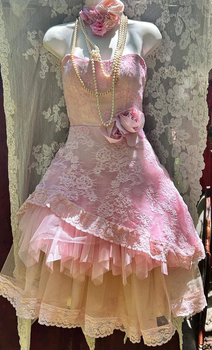 Elegant Strapless Tulle Lace Pink Short Prom Dress Formal Graduation Homecoming Dress - View 2 | FashionDia