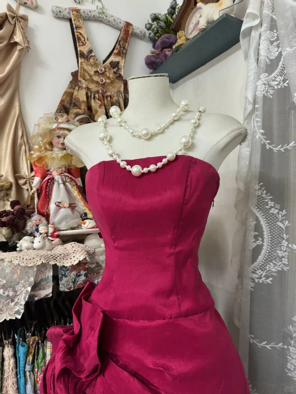 Vintage Strapless Red A-Line Satin Short Graduation Homecoming Dress 20th Birthday Outfits - View 2 | FashionDia