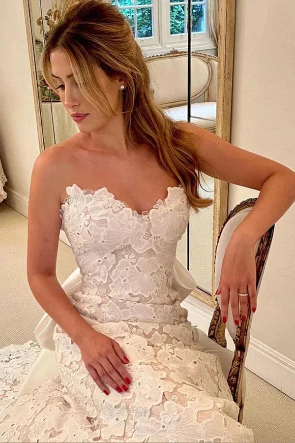 Floral Lace Strapless A Line Boho Ivory Wedding Dress with Satin Bowtie (ZD16180)
