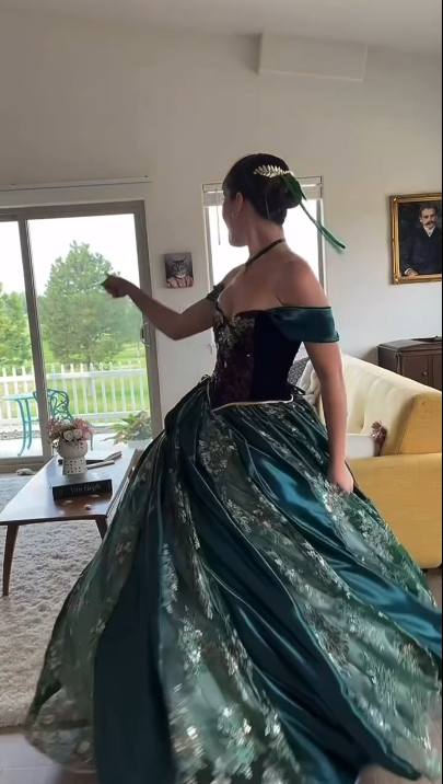 Vintage Off-the-Shoulder Green Satin Lace Applique Ball Gown Sweet 16 Dress - View 7 | FashionDia