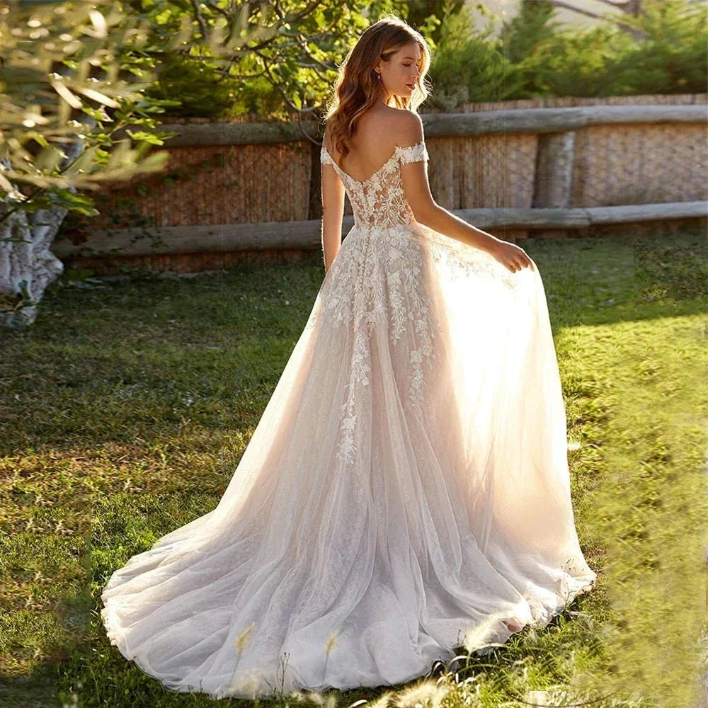 Gorgeous Lace Beach Mopping Wedding Dresses Off the Shoulder Appliques A Line Boho Bride Dresses Princess Wedding Gown Robe (ZD14250)