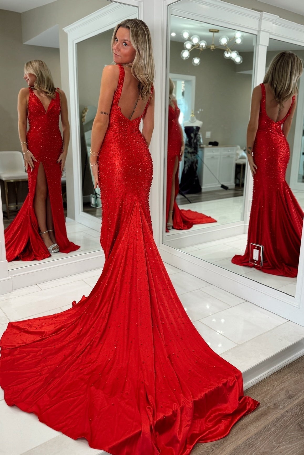 Gorgeous Mermaid V Neck Red Long Prom Dress with Pearls