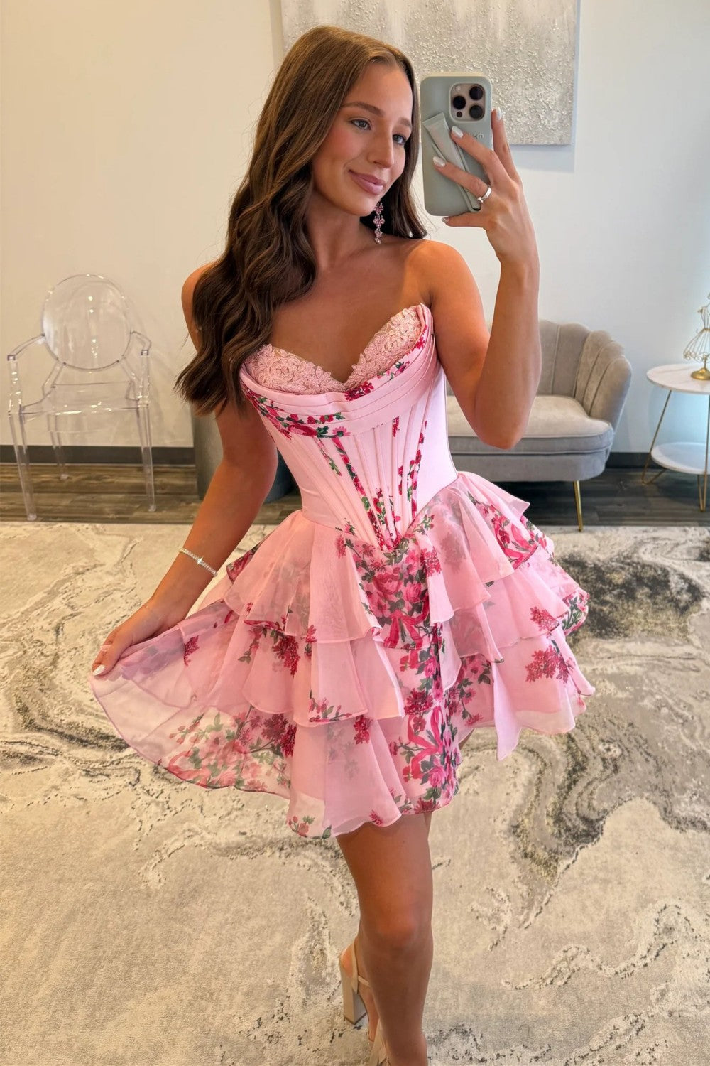 Floral A-Line Sweetheart Short Tiered Homecoming Dress with Lace Detail