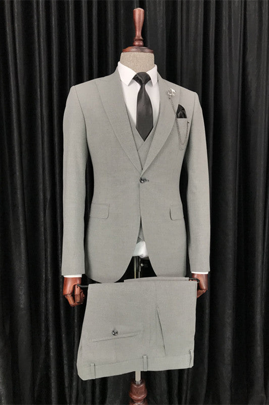 Gray Three Piece Peaked Lapel Business Suit
