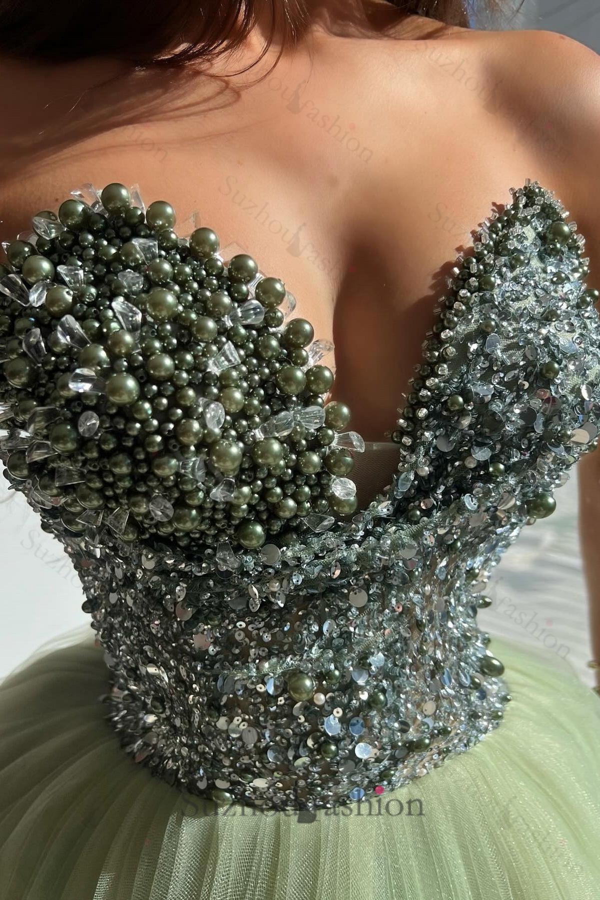 Green Prom Dress Ball Gown Sweetheart Beaded Sequined Sleeveless Tulle Formal Dress With Pearls