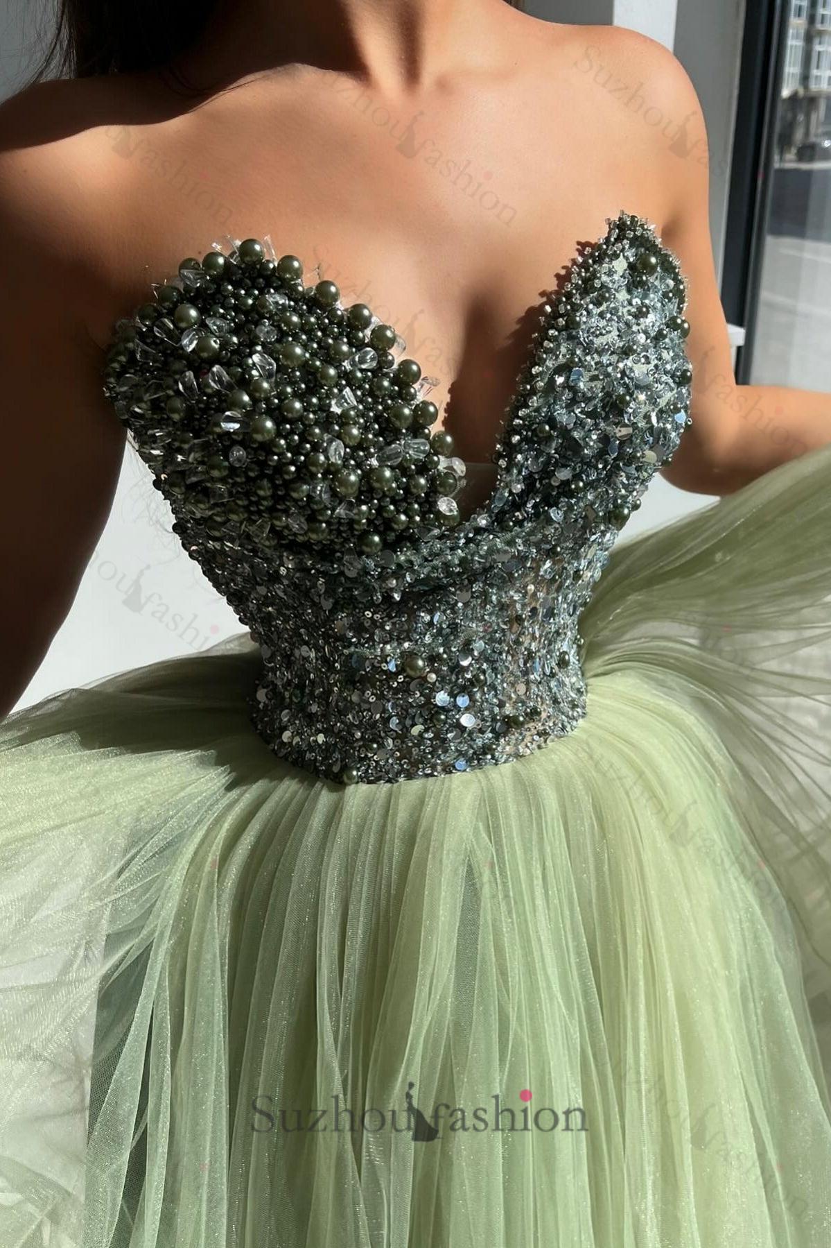 Green Prom Dress Ball Gown Sweetheart Beaded Sequined Sleeveless Tulle Formal Dress With Pearls