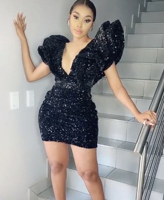Black Sequins Short Homecoming Dress V-Neck Party Dress - FashionDia