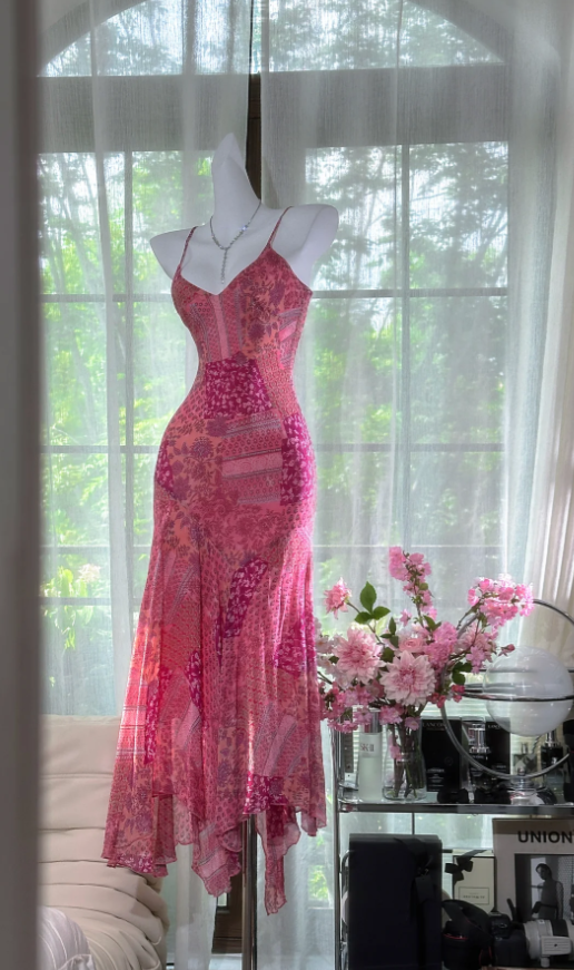 Unique Pink Spaghetti Straps Chiffon V-Neck Mermaid Party Dress Long Prom Dress - FashionDia