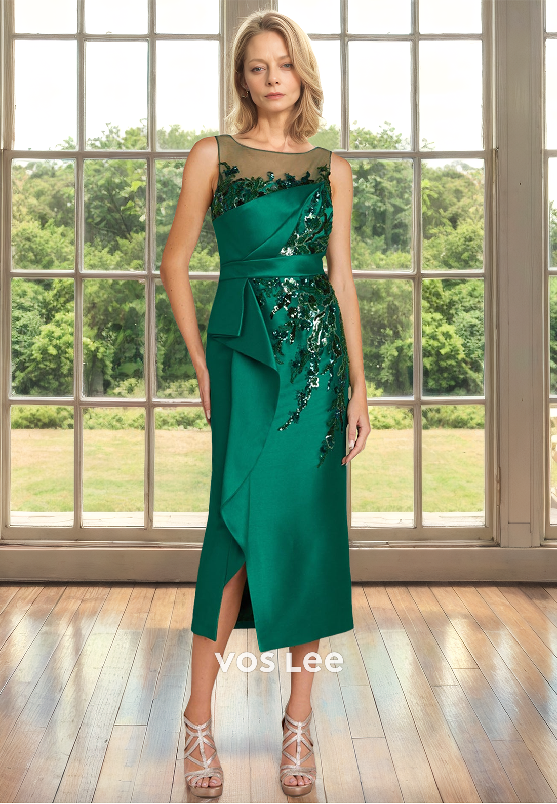 Elegant Scoop Neck Straps Sleeveless Sheath Satin Mother of the Bride Dress with Appliques