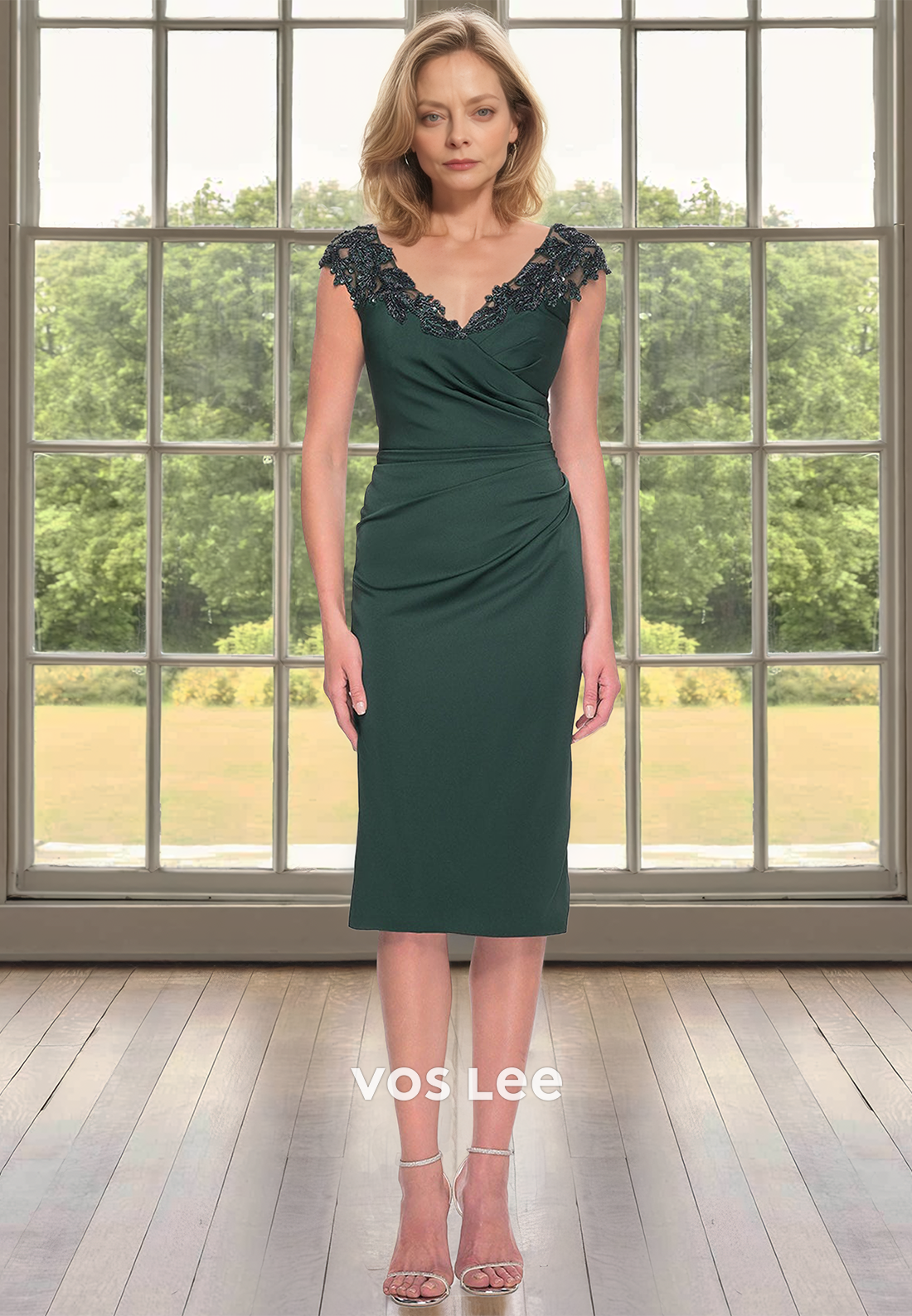 V-Neck Cap Sleeves Sheath Mother of Groom Pleats Satin Cocktail Dress with Appliques