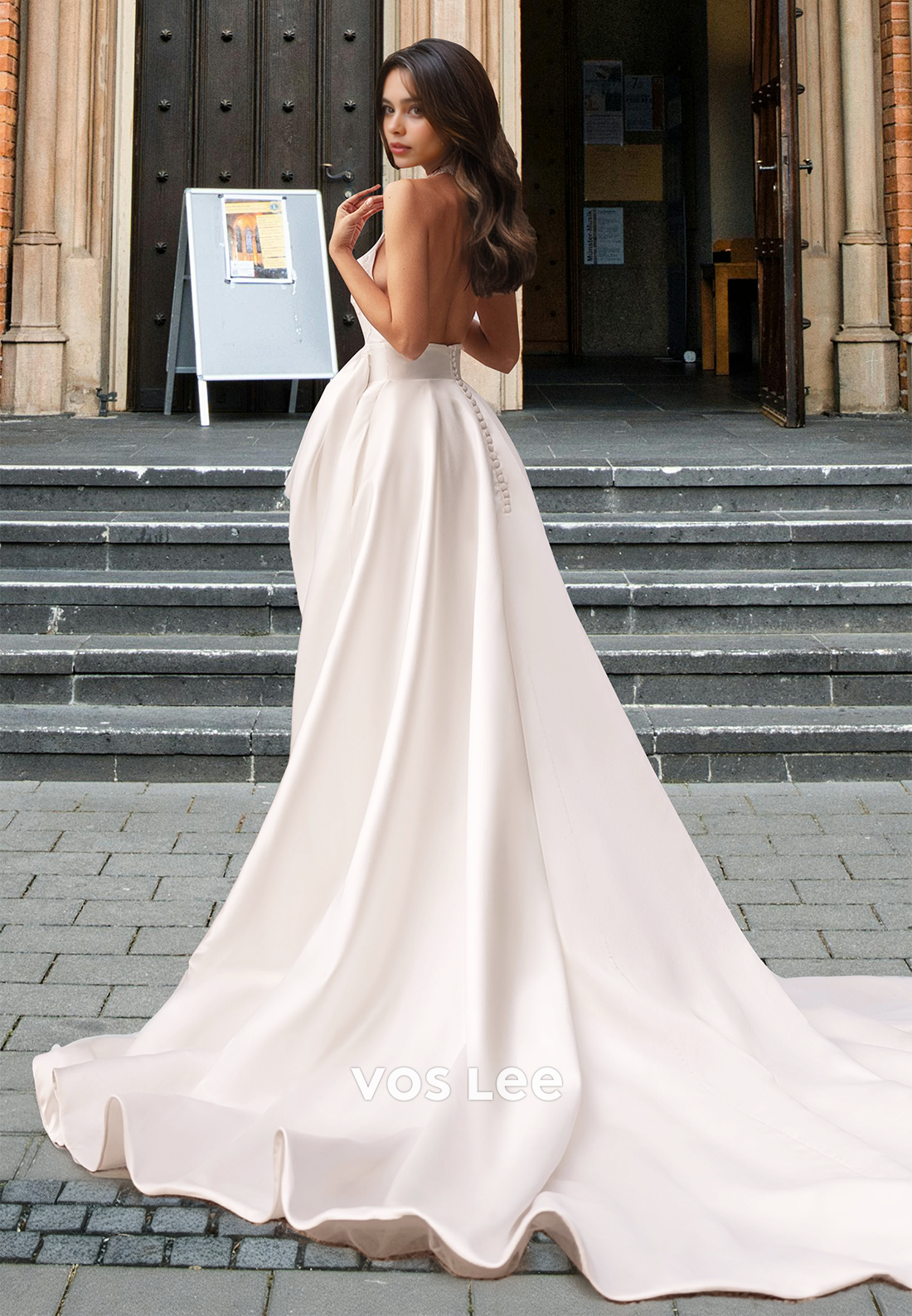 Elegant Halter V-Neck A-Line Sweep Train Appliques Satin Wedding Dress Bridal Gown with Bows
