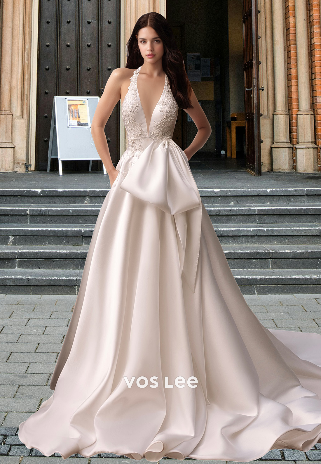 Elegant Halter V-Neck A-Line Sweep Train Appliques Satin Wedding Dress Bridal Gown with Bows