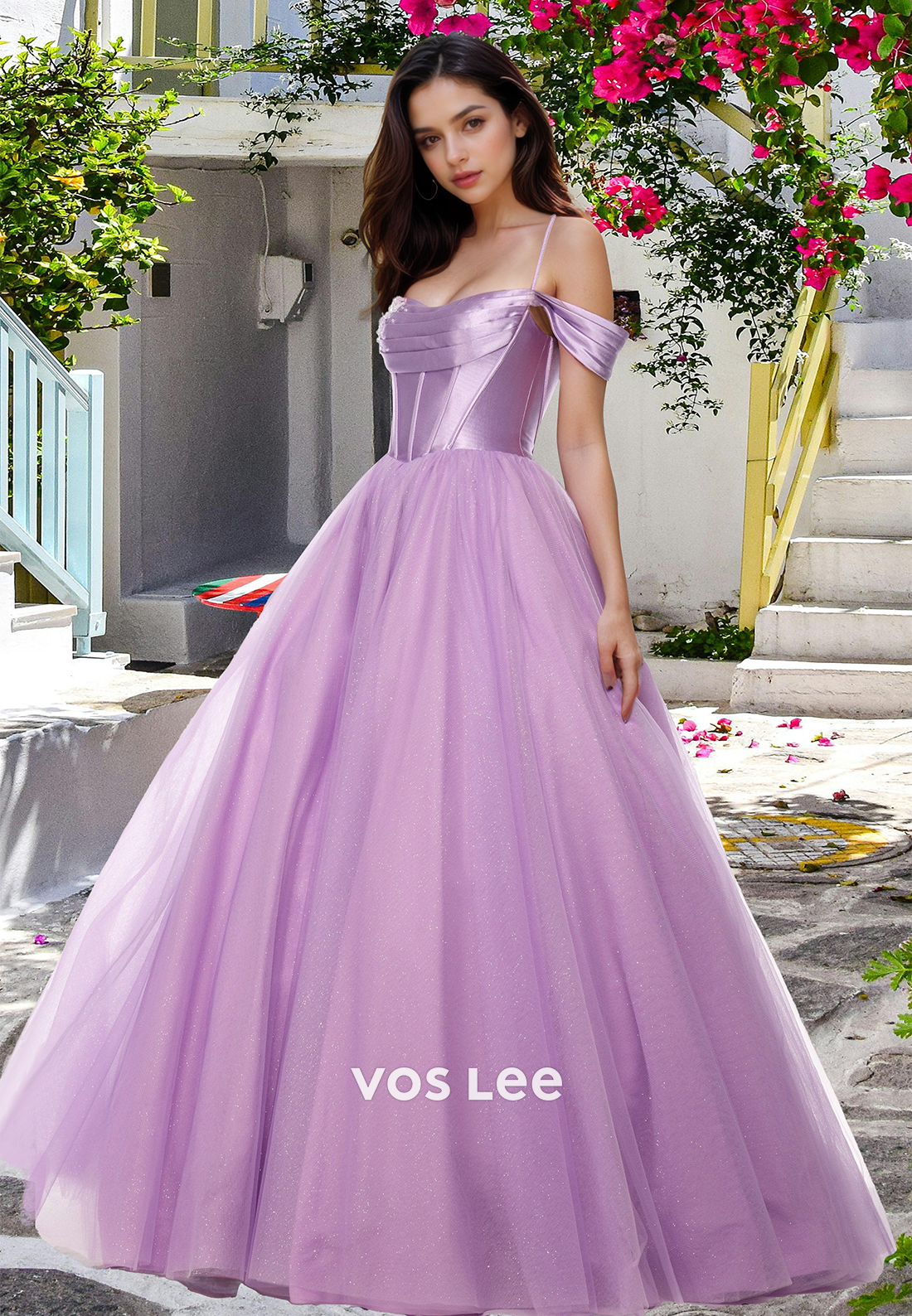 Charming Spaghetti Straps A-Line Pleats Glitter Knit Ball Gowns with Appliques Prom Dress