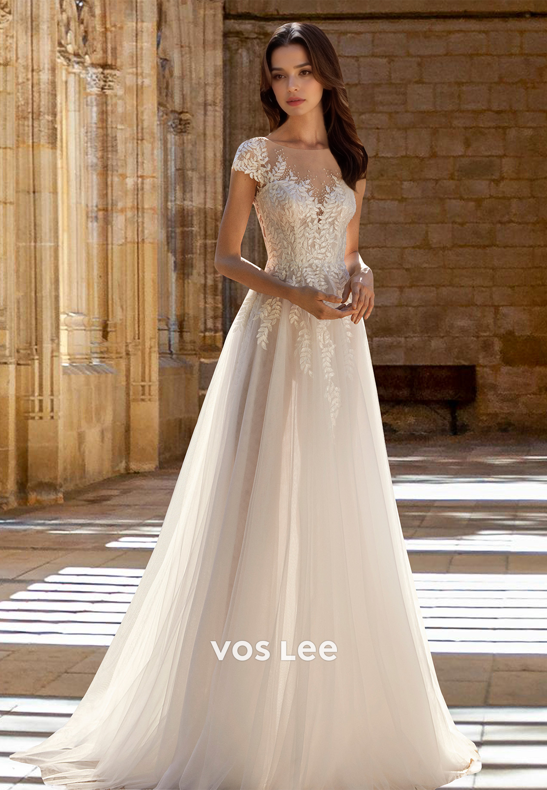 Beaded Scoop Neck Cap Sleeves A-Line Lace Beach Wedding Dress Boho Gowns with Appliques