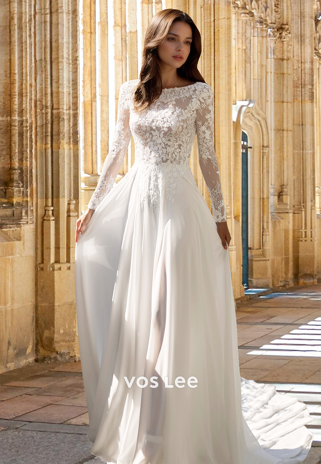 Romantic Long Sleeves A-Line Scoop Neck Pleated Lace Bridal Gown with Appliques Wedding Dress