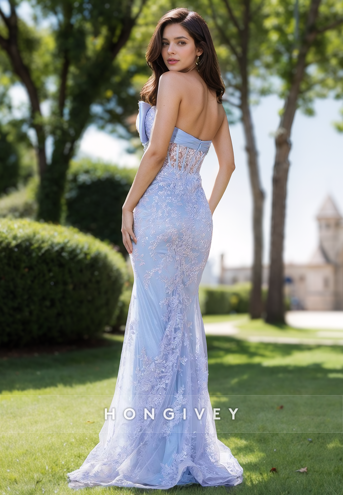 Striking Tube Top Mermaid Formal Gown Sleeveless Bows Lace Prom Dress with Appliques