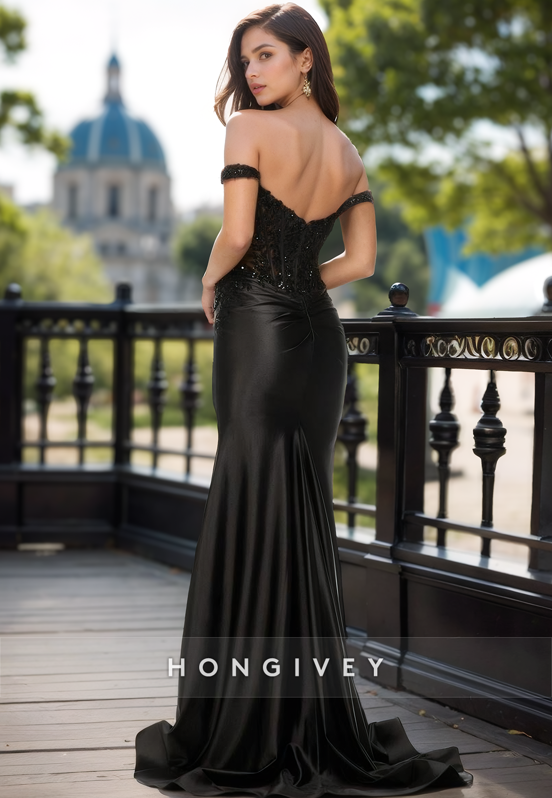 Elegant Off-Shoulder Sleeveless Sheath Satin Appliques Formal Prom Dress with Train