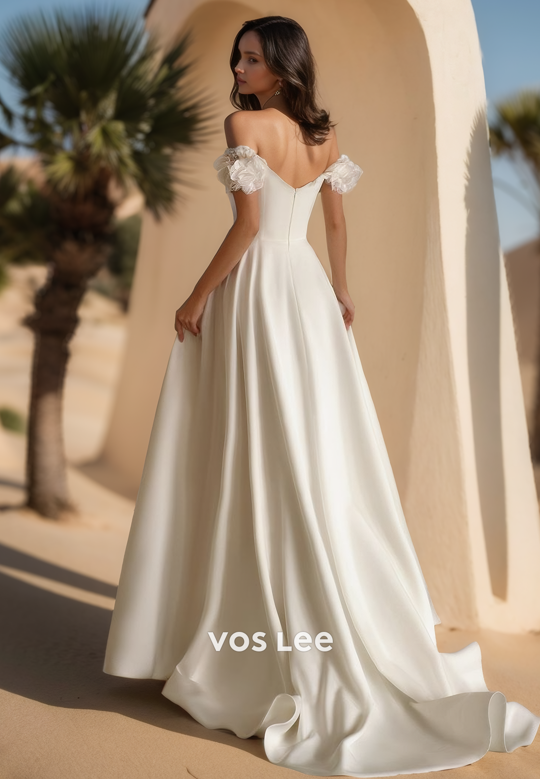 Chic A-Line Sweetheart Sleeveless Sweep Train Satin Wedding Dress Bridal Gown with Floral