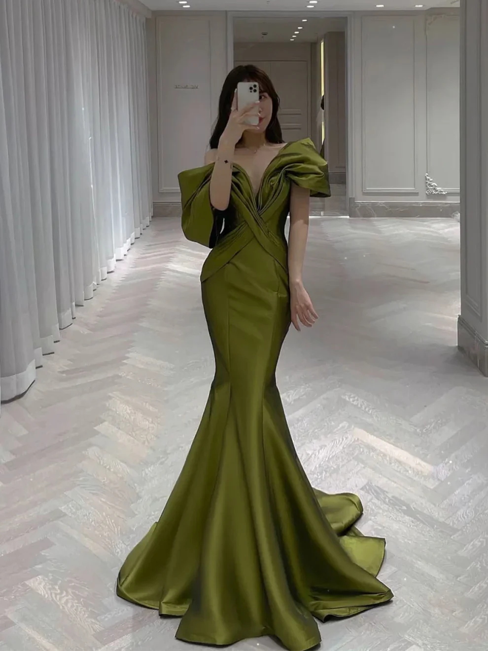 Pretty Off The SHoulder Mermaid Prom Dress,Green Satin Party Evening Gown