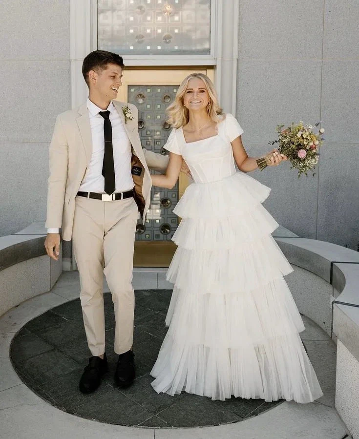 Chic Tiered Tulle Wedding Dress,Vintage Wedding Dress (ZD13647)