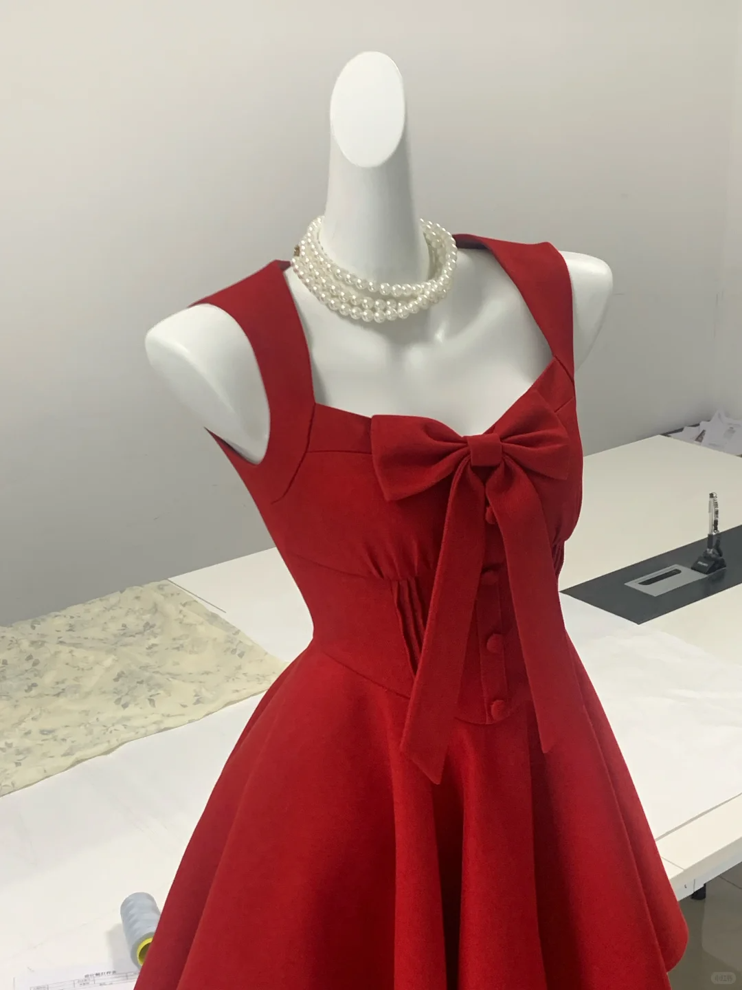 Vintage Red Satin A-Line Short Birthday Outfits 7th Grade Homecoming Dress - View 3 | FashionDia