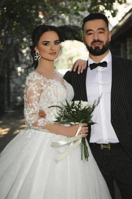 Half sleeves lace V-neck A-line Princess Wedding Dress (ZD15698)