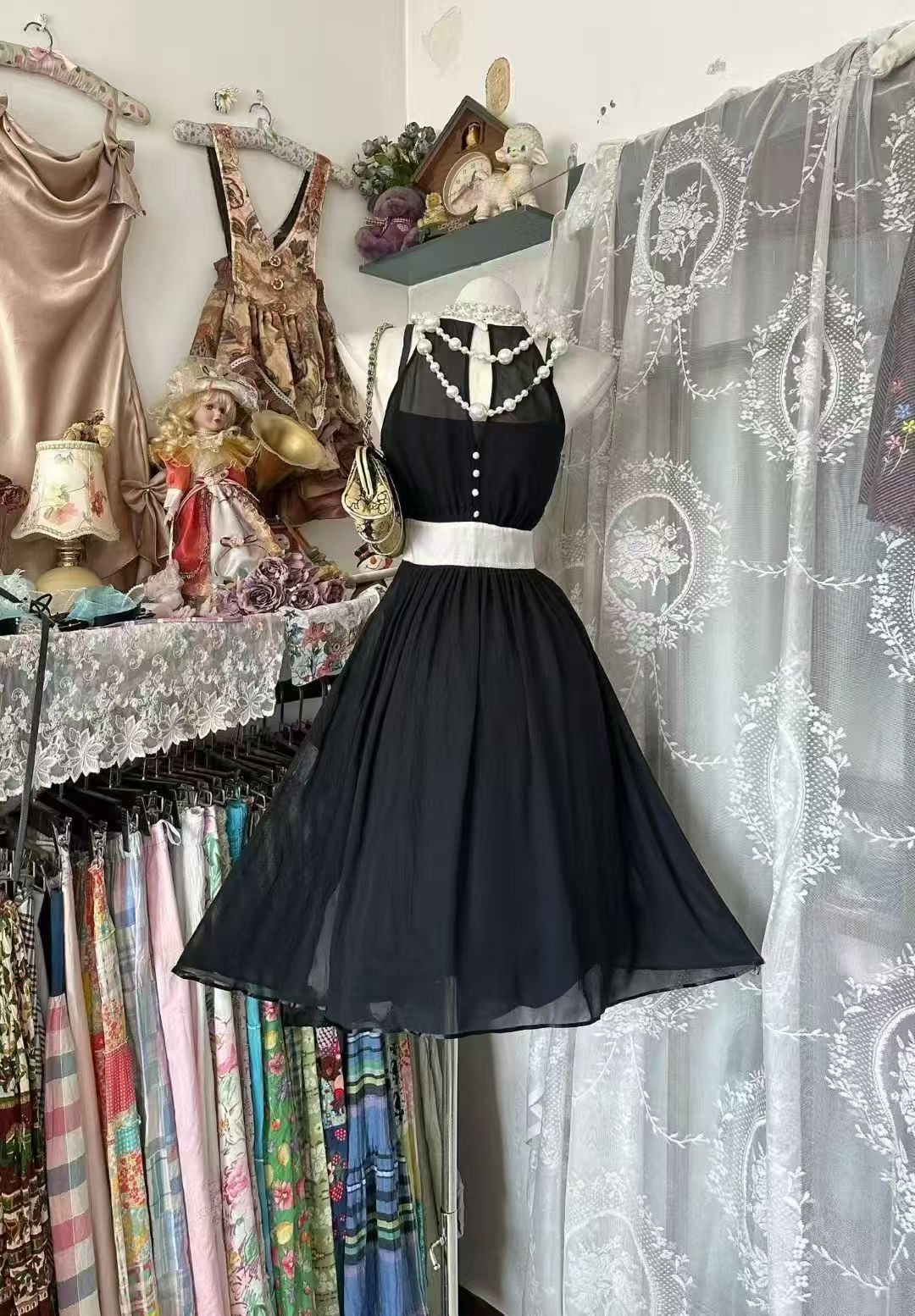 Halter A-Line Black Short Homecoming Party Dress