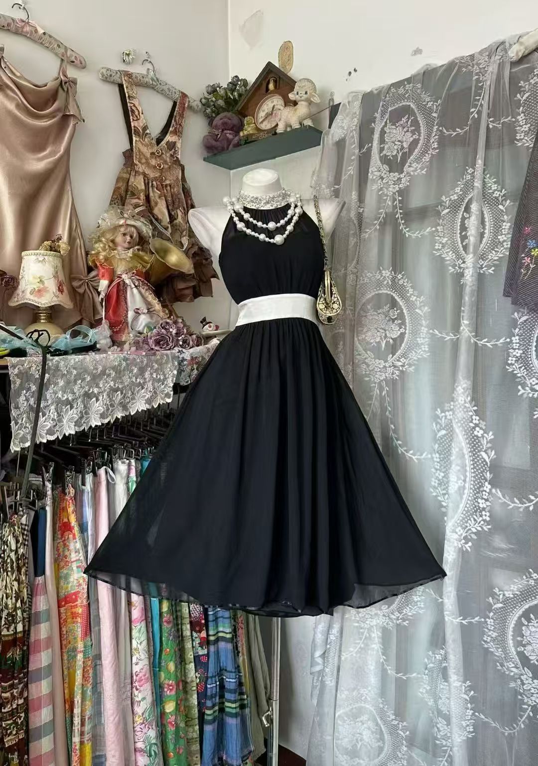 Halter A-Line Black Short Homecoming Party Dress