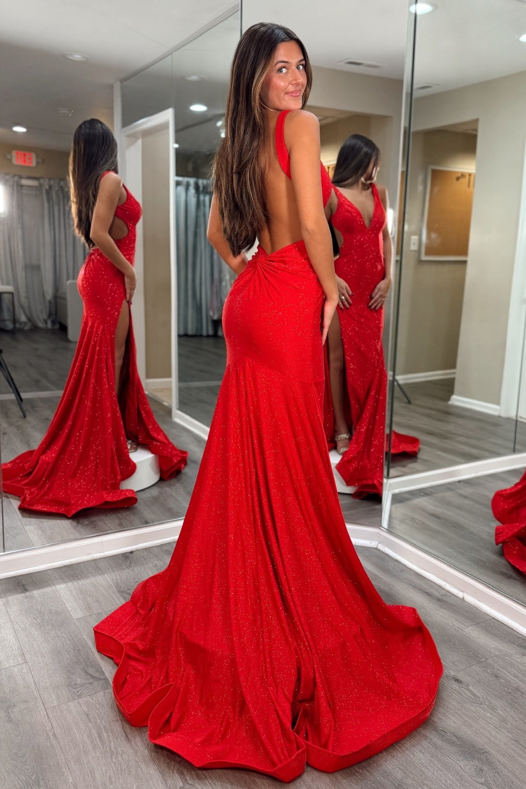 Hot Mermaid V Neck Red Long Prom Dress with Backless