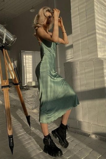 Hot Sheath Spaghetti Straps Green Long Prom Dress with Criss Cross Back