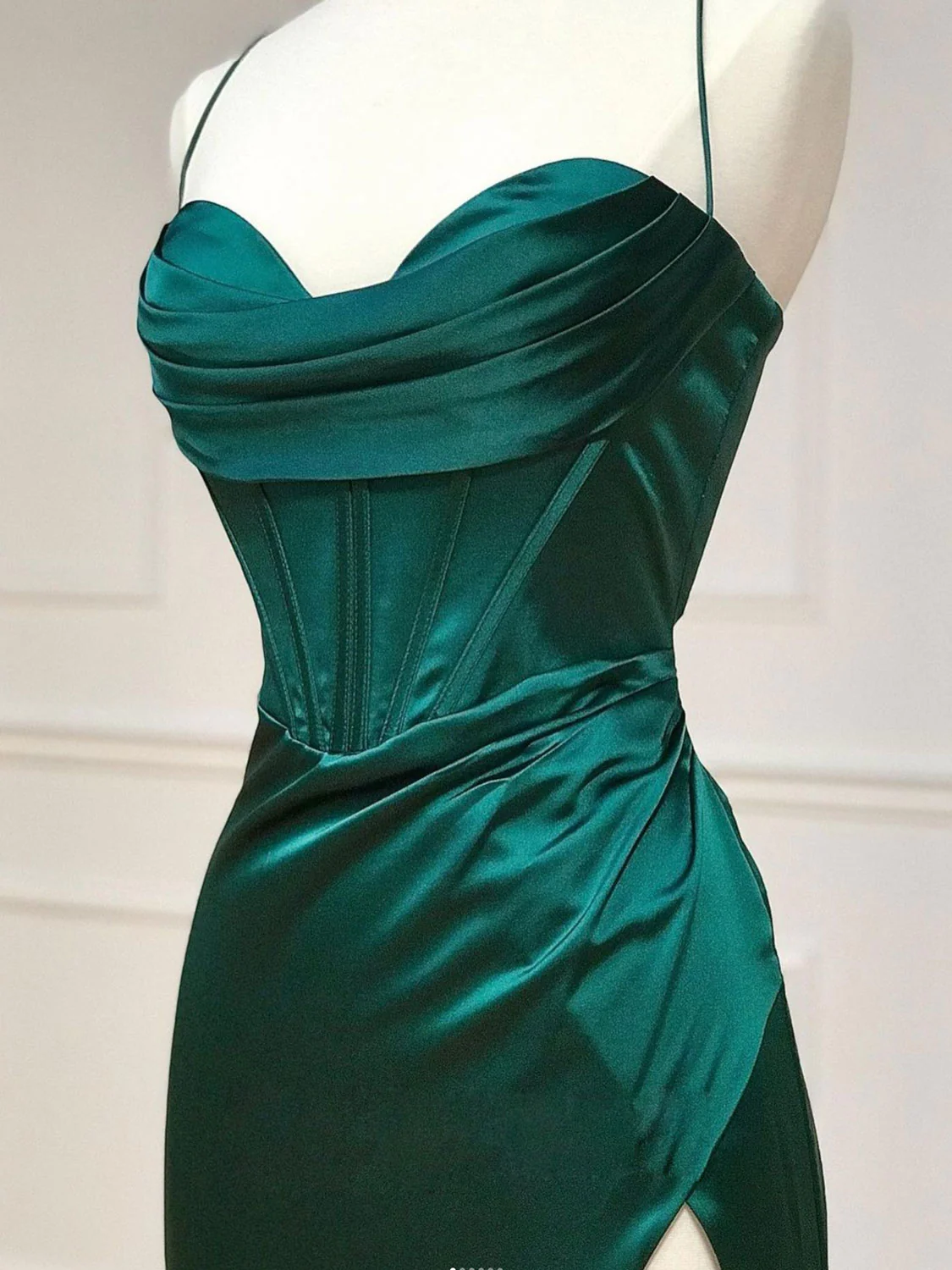 Green Sweetheart Neck Satin Long Prom Dress Green Evening Dresses Y4395 - View 2 | VelvetHem