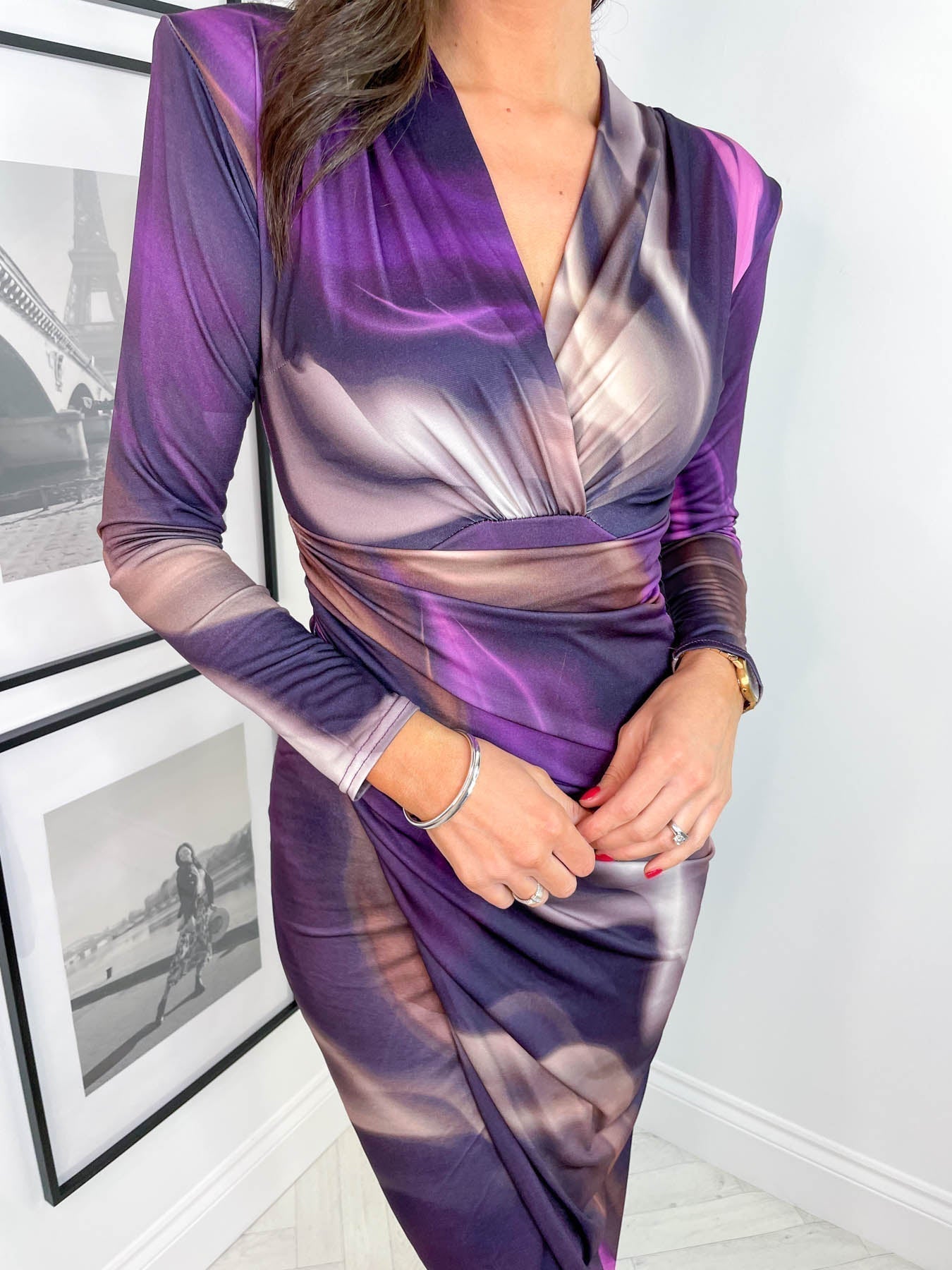 Chic Izar Midi Dress with a V Neck and Slit Premium Wardrobe Essential