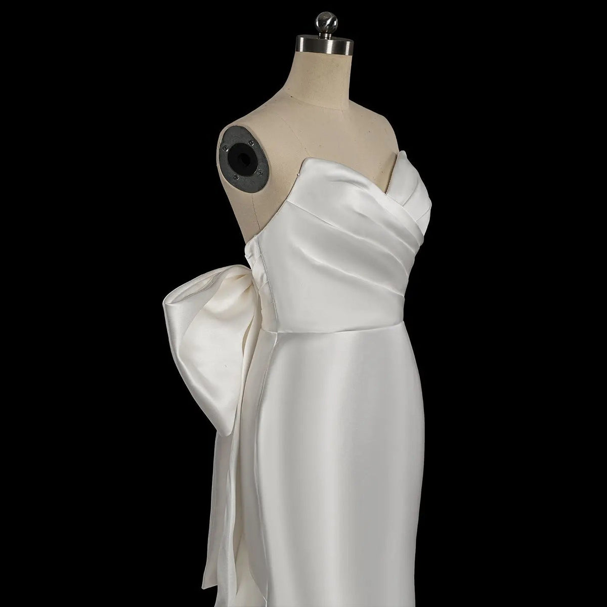 Glamorous Lvory Satin Wedding Dress with Buttons & Train ZP053