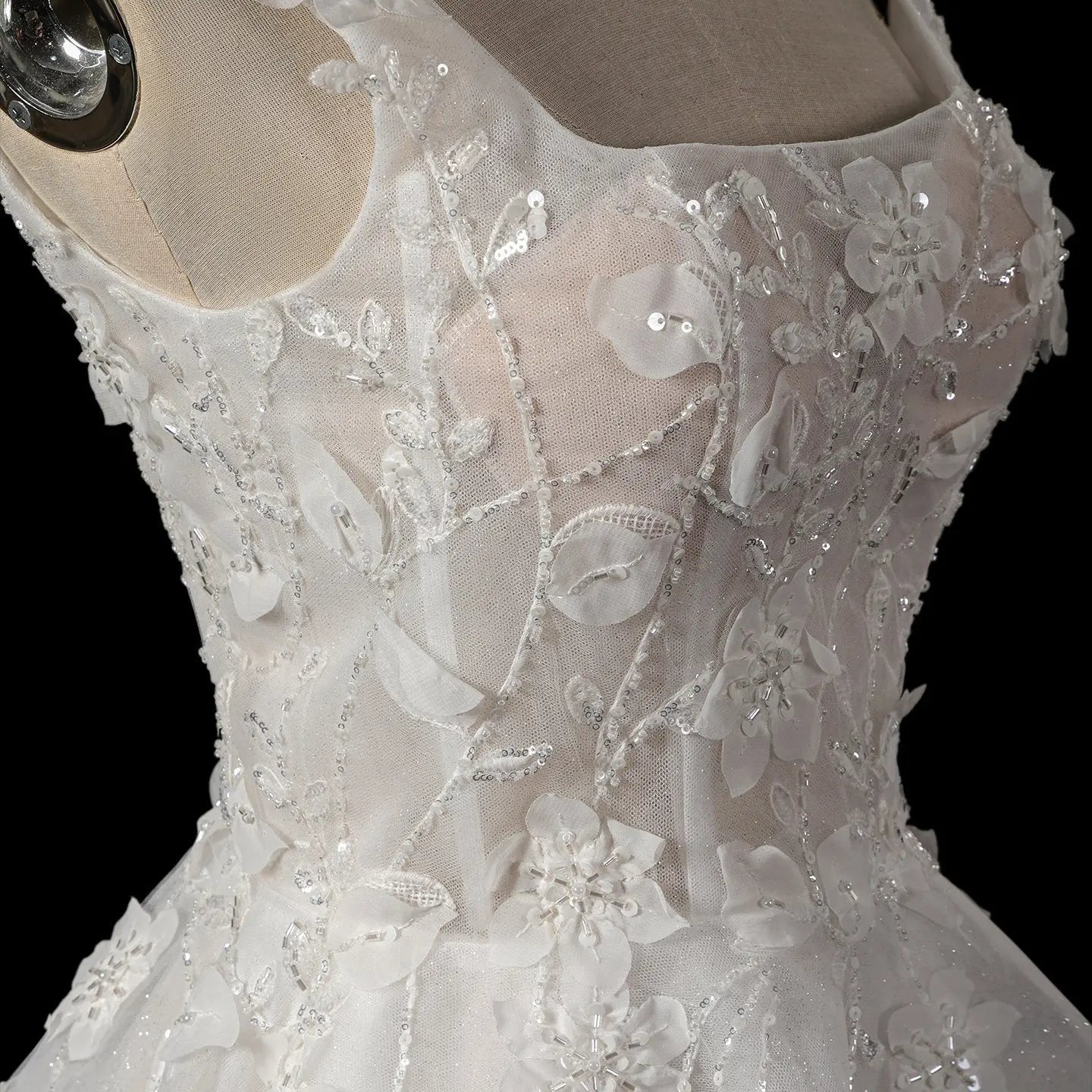 Luxury Off White 3D Floral Appliqué Short Wedding Dress with Sparkle Tulle ZP049