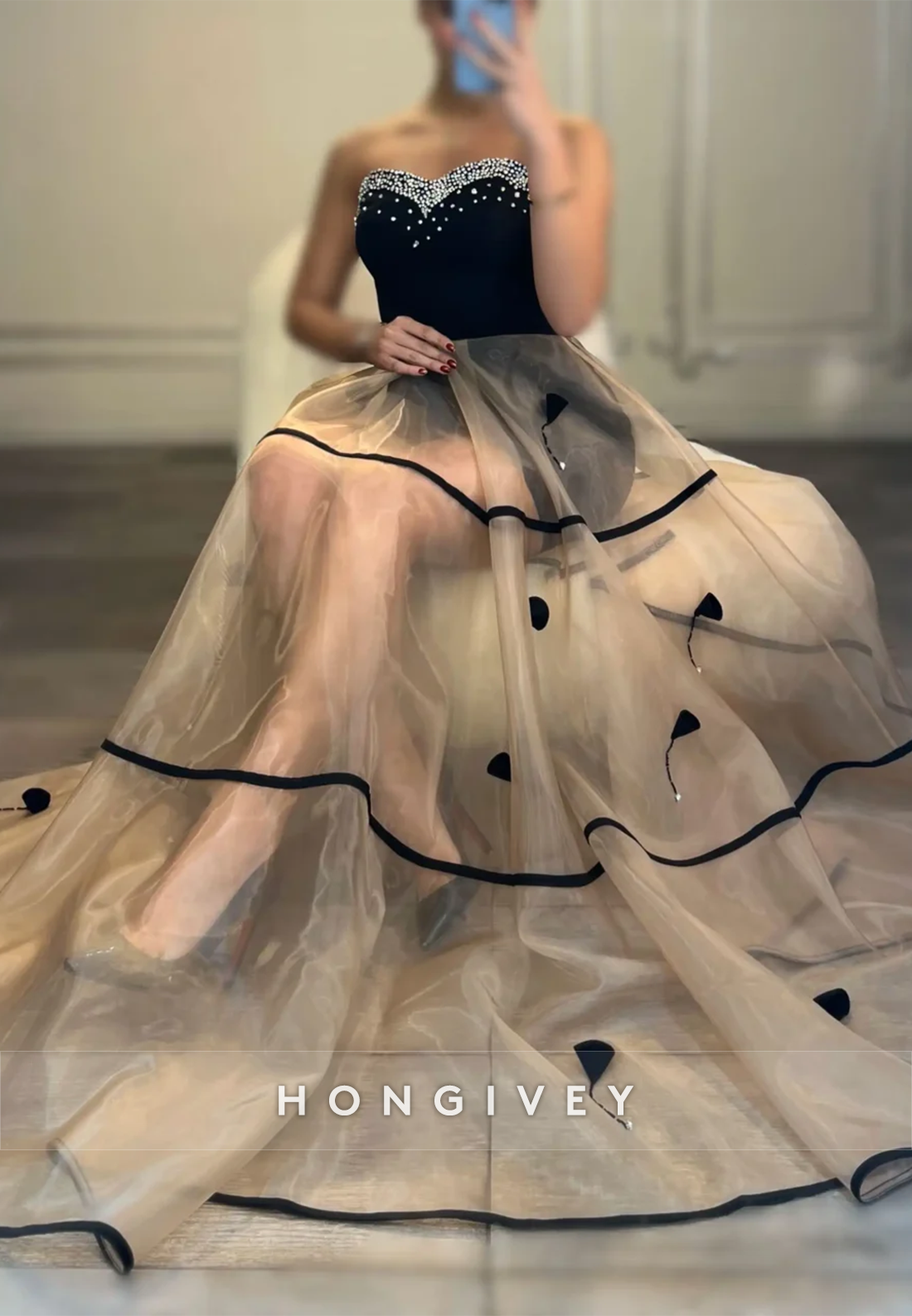 Sweetheart Tulle Sleeveless Evening Gown Appliqued Chapel Train Formal Dresses