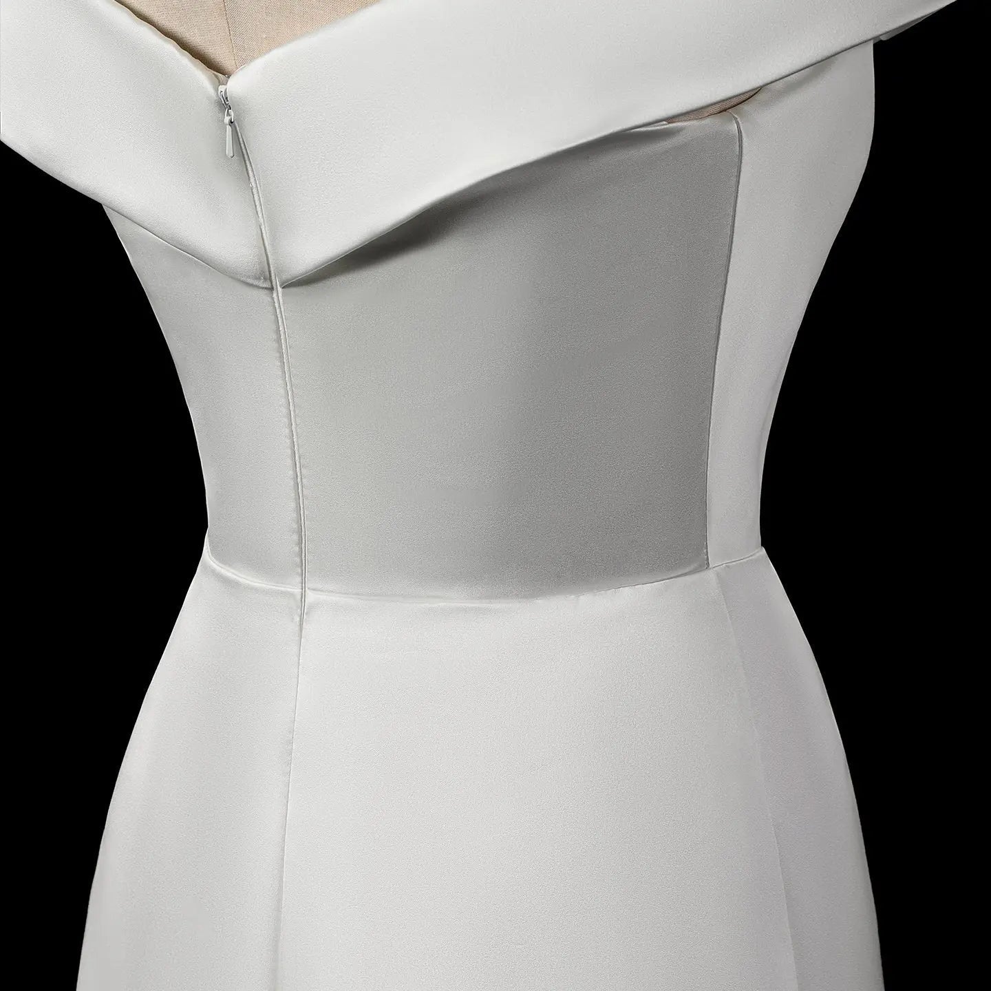 Luxury Lvory Ruched Bodycon Mini Wedding Dress ZP047