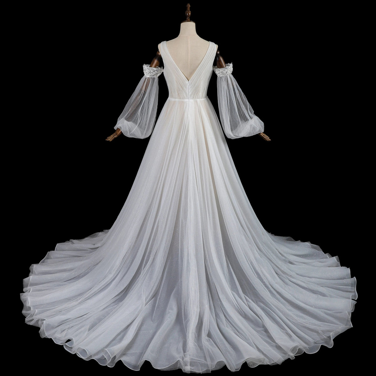 Elegant Ivory V-Neck Detachable Puff Sleeve Lace Tulle Wedding Dress with Train ZP062
