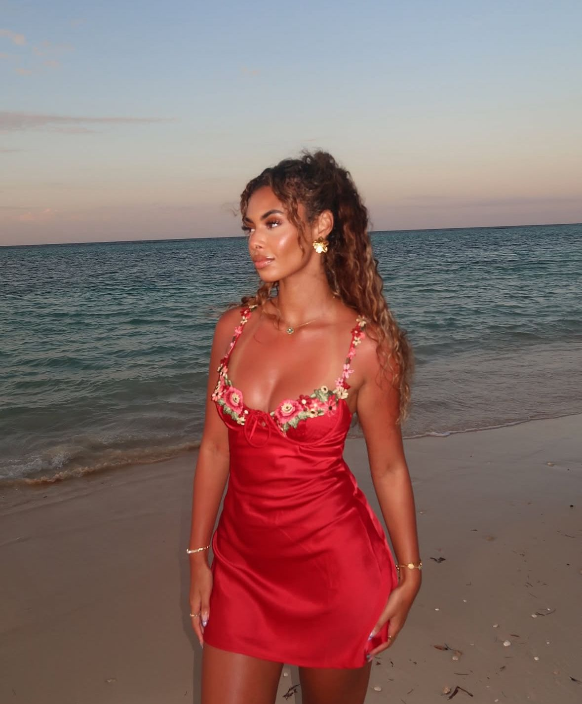 Pretty Spaghetti Straps Red Satin Appliques Short Party Dress Graduation Homecoming Dress