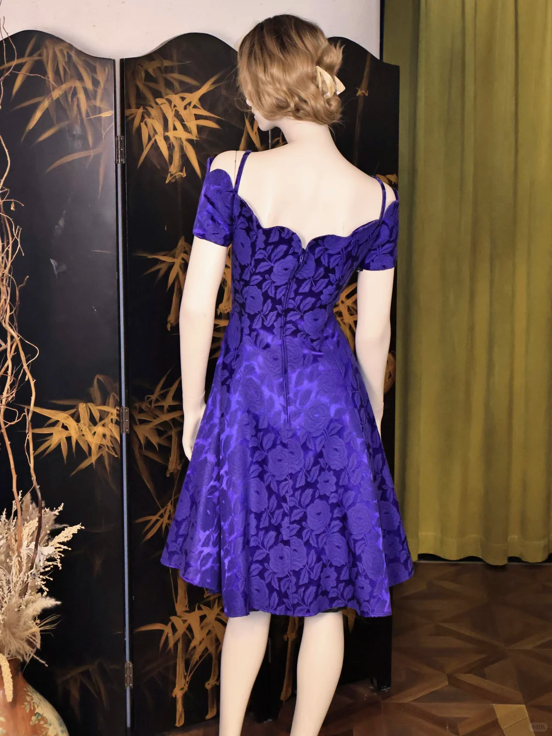 Vintage Purple Satin Floral Print A-Line Homecoming Dress Off-the-Shoulder Short Birthday Outfits - View 5 | FashionDia