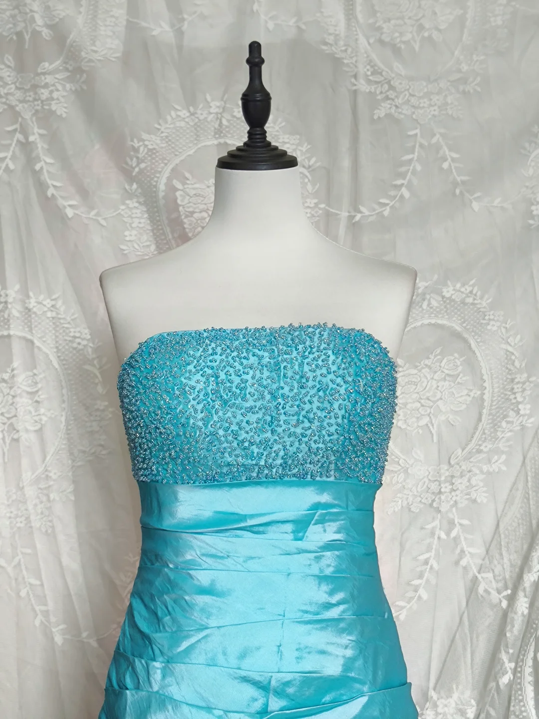 Vintage Blue Strapless Satin Pleated Short Party Dress Rose Flowers Hem Homecoming Dress - View 2 | FashionDia
