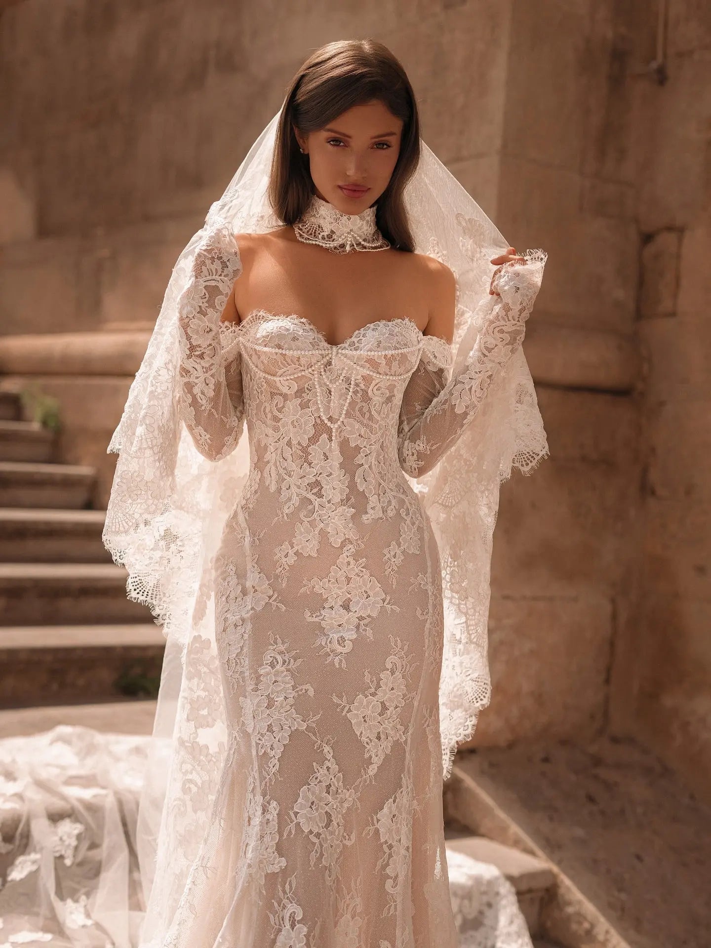 Elegant Ivory Sweetheart Neckline Sheer Lace Mermaid Wedding Dress with Veil ZP133