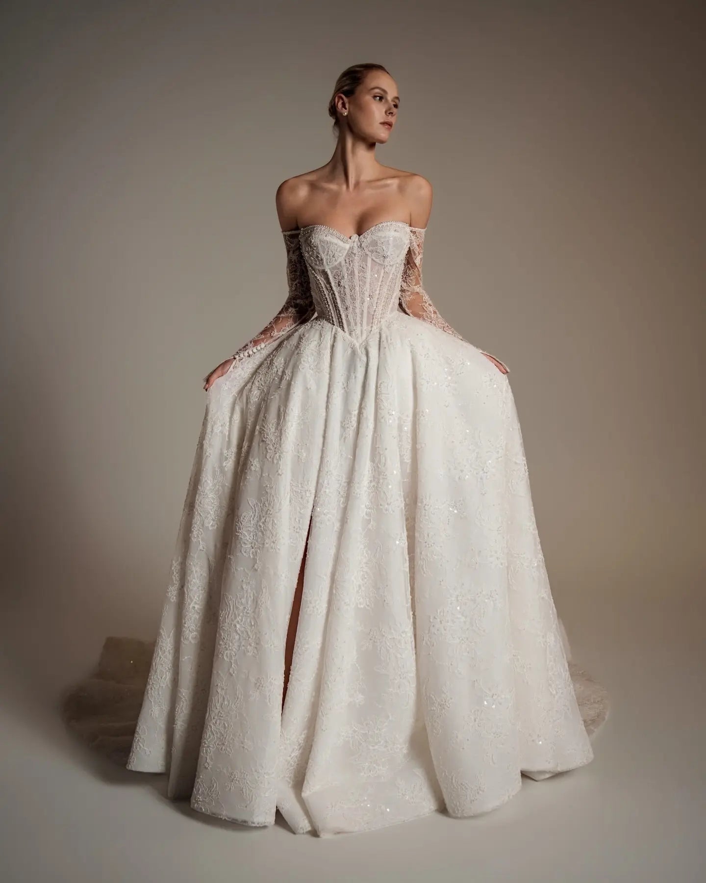 Luxury Ivory Strapless Lace High-Slit A-Line Wedding Dress ZP141