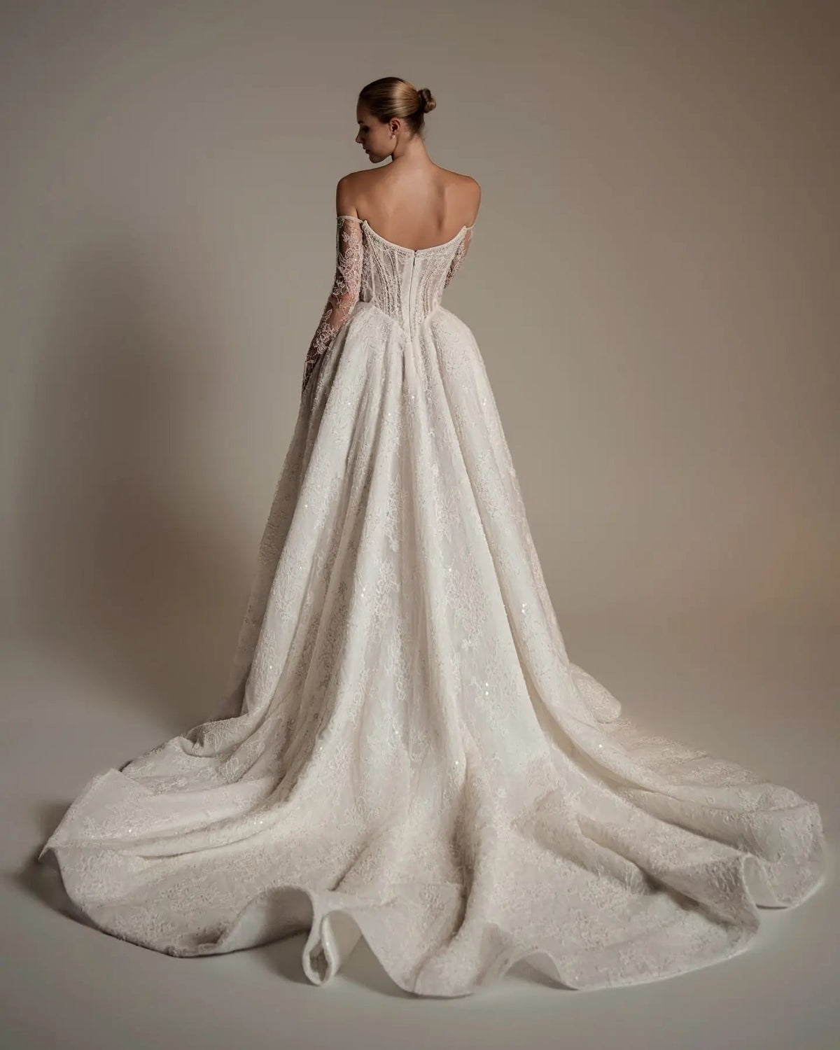 Luxury Ivory Strapless Lace High-Slit A-Line Wedding Dress ZP141