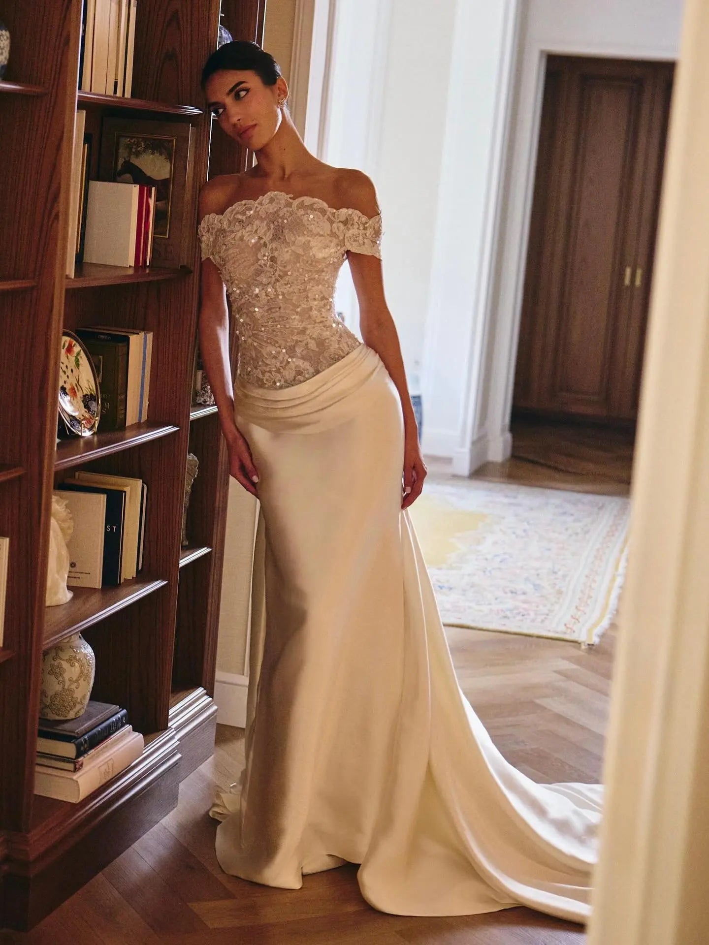 Luxury Ivory Off-the-Shoulder Lace and Satin Mermaid Wedding Dress with Veil ZP073