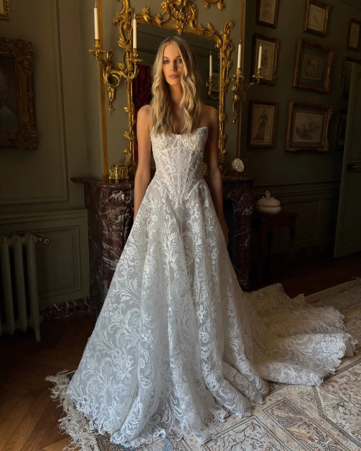 Vintage White Strapless Lace A-Line Wedding Dress with Scalloped Train ZP092