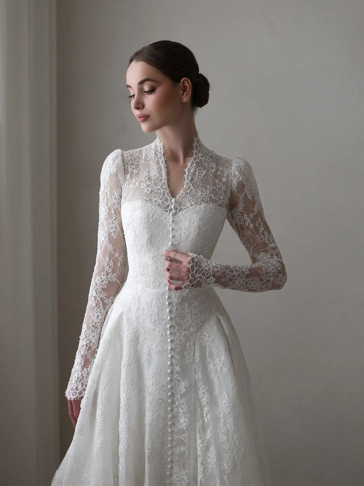 Vintag White Lace High Neck Long Sleeve A-Line Wedding Dress with Train ZP110