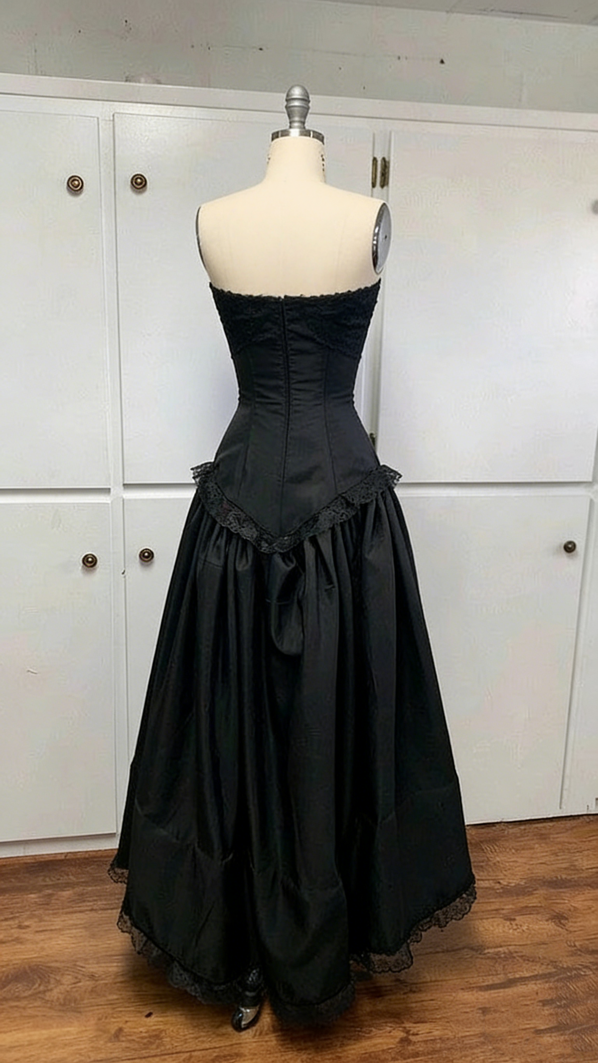 Black Strapless Vintage Formal Long Prom Dress Evening Dress J8473